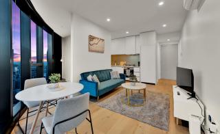 49th Floor City Escape with Stunning Views - Melbourne - 0