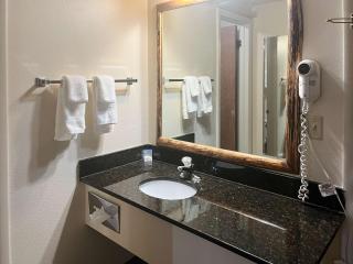 Studio 6 Suites Butte MT I-90 I-15 - Butte - 7