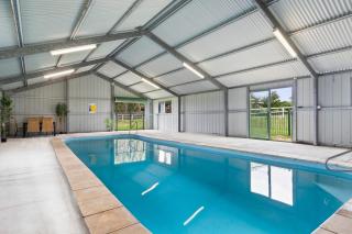 Hunter Valley Homes Pets Heated Pool - Whittingham - 8