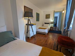 Gîte cosy avec jardin clos, terrasse et piscine à proximité, idéal pour famille et détente - FR-1-653-254 - 8