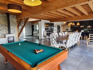 Spacieux gîte contemporain avec terrasse panoramique et piscine chauffée - FR-1-584-373 - 2