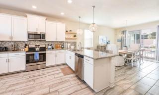 Spacious 5 Bed Pool Home with Game Room-1544MVD home - 5