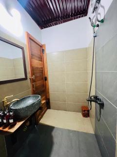 Nhà gỗ view suối, view vườn -Khu nghỉ dưỡng sinh thái Nhà Lụa Retreat - - 4