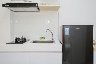 Comfort with Garden View Studio Apartment M-Town Residence By Travelio - Tangerang - 4