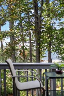 Lake Views at The Shores Great Location 5693 - 1