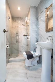 Greenbelt Makati Condo with Balcony & Park Views - 3