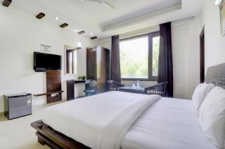 Blue Moon Residency Hotel & Restaurant - 0