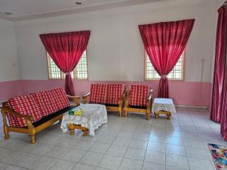 Villa Sri Tanjung - Kampung Raja - 2