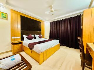 The Luxe Jpm Bed and Breakfast - Nova Deli - 0