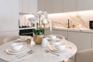 1 Bedroom Marina with Canal View - 3