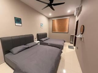 FunkyVila6 14Pax 4BR Near188Tower, HTTA, Airport - 6