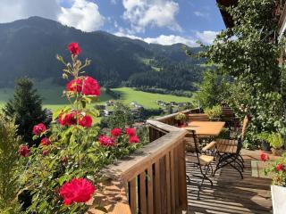 Holiday apartment in Wildschönau-Niederau with 2 bedrooms - Grafenweg - 0
