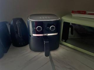 Great Studio near Airport - SUPER HOST 2 YEARS RUNNING! - Luton - 9