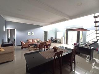 Villa Ambu Private Pool - Bandung - 4