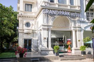 Grand Park Hotel & Apartment Phu My Hung - Ho Chi Minh - 2