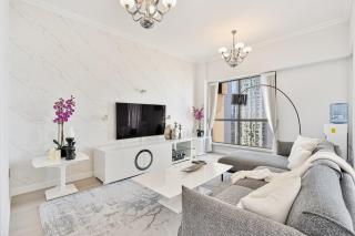 Bright and Spacious 2BR with Pool and Gym Access - 0