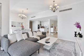 Bright and Spacious 2BR with Pool and Gym Access - 5