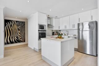 Bright and Spacious 2BR with Pool and Gym Access - 2