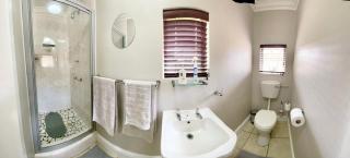 Deon's Place 2 - Jeffreys Bay - 3