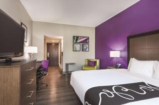 La Quinta by Wyndham Columbus North - Columbus - 1