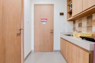 Comfort and Homey Studio Apartment at B Residence By Travelio - 4