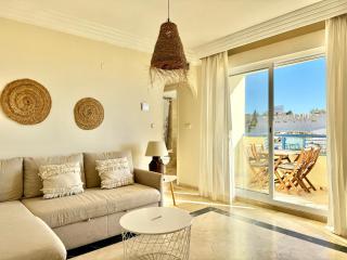 Banana Beach Front line beach III - EaW Homes - Marbella - 9