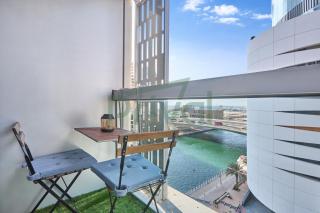 Prival - Serene 1BR Apartment in Cayan Tower - 9