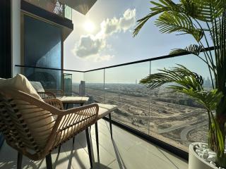 Trophy-Brandnew Premium and Vibrant 1BR in JVC - 9