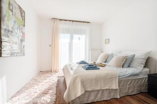 Molly's Apartment - 2 bdrms, terrace, parking - Budapest - 0