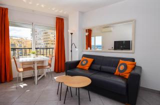 Ref 228 Apartamento de 1 dormitorio con vistas al mar en primera línea de playa en Los Boliches - Fuengirola - 7
