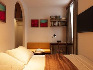 HTA Saigon Nightlife Residences - Rooftop Views & Poolside Bliss & Gym - Ho Chi Minh - 4