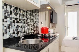 Cozy and Nice Studio Apartment at Springlake Summarecon Bekasi By Travelio - Bekasi - 8