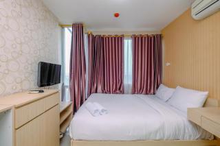 Nice and Simply Studio Room at Saladdin Mansion Aparment By Travelio - Depok - 4