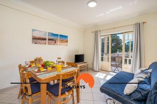 #270 T2 Bicos Flat S by Home Holidays - 0