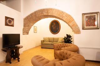 Elena - CASA VACANZE BALDASSINI N 15 - Gubbio - 2