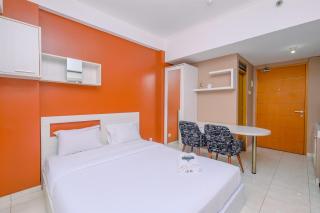 Warm and Cozy Stay Studio Apartment Margonda Residence 2 By Travelio - Depok - 7