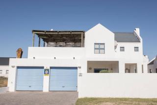 Relax in Style at La Kruger Blue, Langebaans Premier Holiday Home - Langebaan - 9