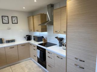 Dunfermline 2 Bed Flat Fully Furnished - 6