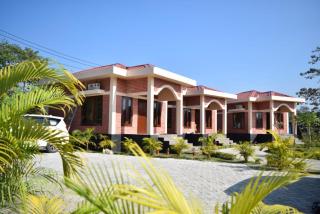 Dee Heelios - Jyoti Gaon - 3