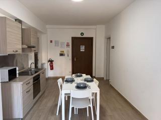 RHOME - 9