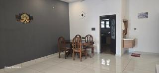 Elamkulam Penthouse -Homely feel - Chottanikara - 6