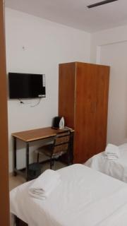 Elis Homestayz - Ahmedabad - 1