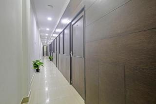 Super Townhouse Centre Point Inn Near Esplanade Metro Station - Calcuta - 3
