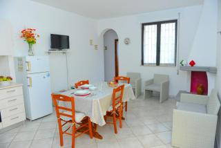 Il Trullo di Pina a 2 minuti da spiaggia sabbiosa - 5