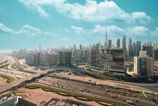 Burj Khalifa View - Amazing Oasis Pool - 1400 sqft - 1