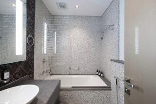 Burj Khalifa View - Amazing Oasis Pool - 1400 sqft - 2