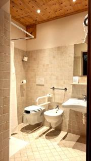 Arena in Love - Centre Rooms - 1
