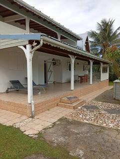 Maison charmante à Lamentin avec vue sur la mer - Lamentin - 0