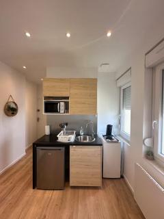 Bright and Modern Apartment in Dijon - Dijon - 3