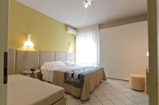 HOTEL TRIONFAL - Fronte Mare - Vicinissimi al Centro - Milano Marittima - 5